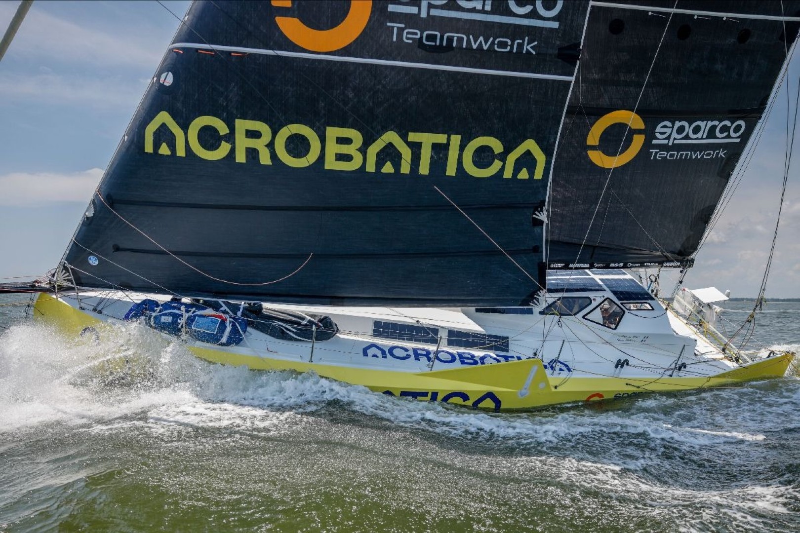 Pressmare Alberto Riva A Bordo Di Acrobatica In Testa All Atlantic Cup