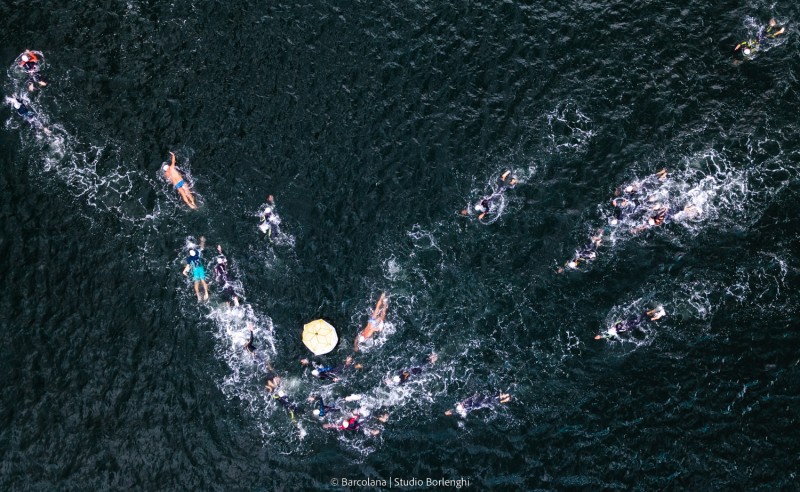 Iscrizioni aperte alla Barcolana Nuota, la gara di nuoto in acque libere