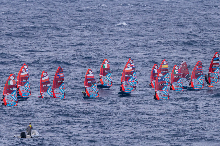 iQFoil Senior European Championship opens in Sferracavallo, Palermo