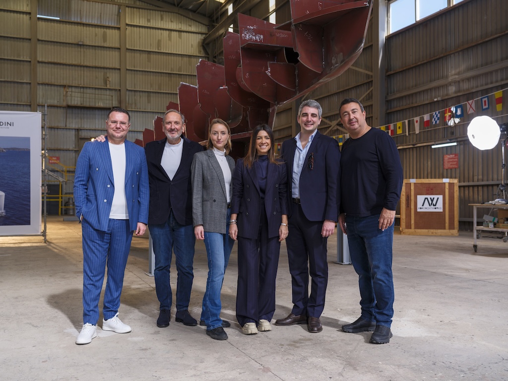Onur Tekin (CEO di Ada Yacht Works) Luca Dini Sara Fabbrucci (project manager) Carlotta Malatesta (head of interior and yachting design dept) Giovanni Parronchi (designer) Tufan Gules (Co-Founder di Ada Yacht Works)