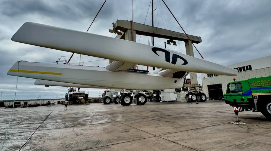 Argo lifted out at Marina Lanzarote &copy; Team Argo