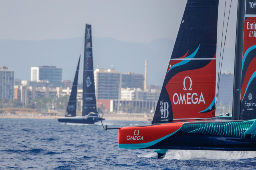 Double race day ends with two more points for Emirates Team New Zealand