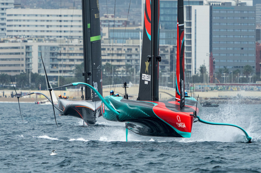 Two wins for ETNZ on race day one of the Louis Vuitton America's Cup Match