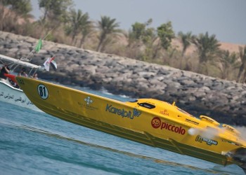 Karelpiù RG87, spettacolare vittoria ad Abu Dhabi