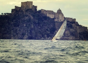 Vela: dal 15 al 17 Scheria Cup, regata 24 no-stop attorno a Ischia