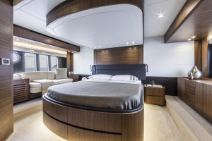 Absolute Yacht Navetta 58, la cabina armatoriale