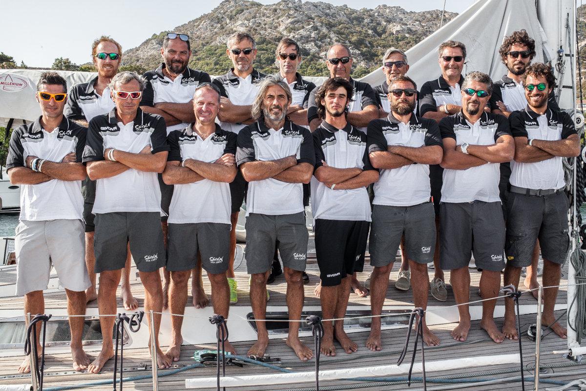 L'equipaggio dello Swan 65 Shirlaf che ha regalato alla Maxi Yacht Rolex Cup.