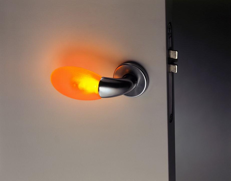F.lli Razeto & Casareto: luminous door handle lit from within by a dimmable light source