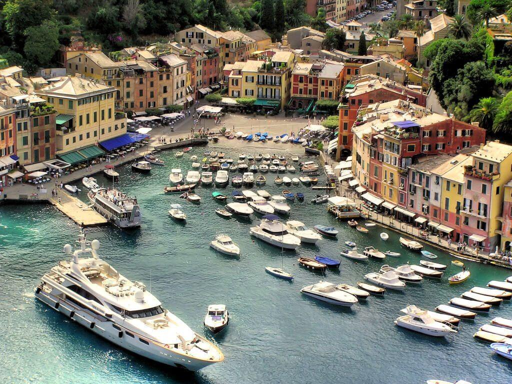 MARINA RESORT: turismo internazionale dei grandi yacht in Liguria