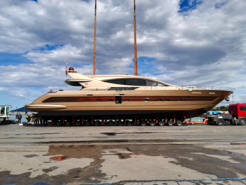 M/Y FRANCESCA, sesto CCN 102’ Flyingsport