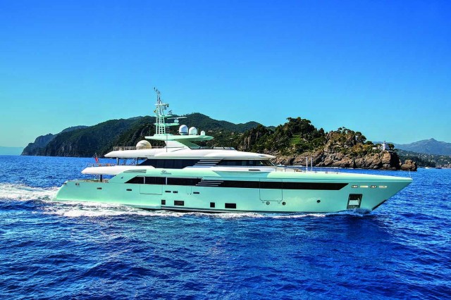 CRN: new super-yacht Latona 50m, the infinite beauty