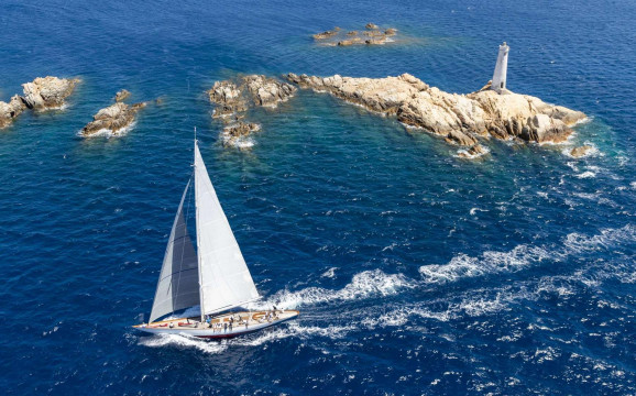 Notice of Race for Loro Piana Superyacht Regatta 2019 online