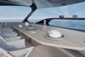 The new SolarImpact Yacht: the flydeck