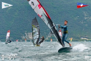Malte Reuscher vince sul Garda Trentino il 24° Trofeo Neirotti