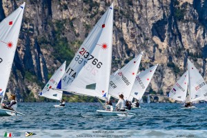 Il vento da nord di Torbole, sul Garda Trentino,  chiude la Laser Europa Cup