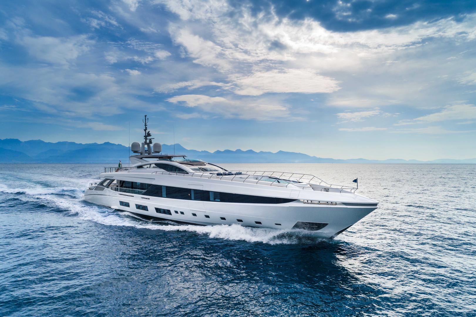 Mangusta Gransport EL LEON was awarded the Yacht & Aviation Awards 2019 as the best 'Power Yacht Over 40 Metres'