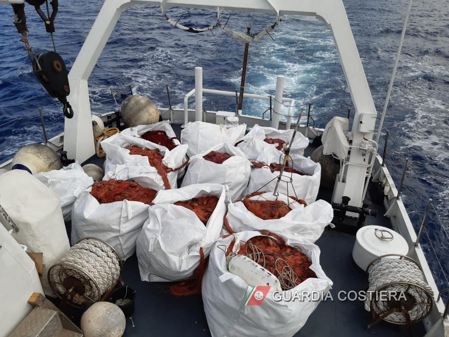 Guardia Costiera: sequestrata rete da pesca illegale lunga più di 4 km