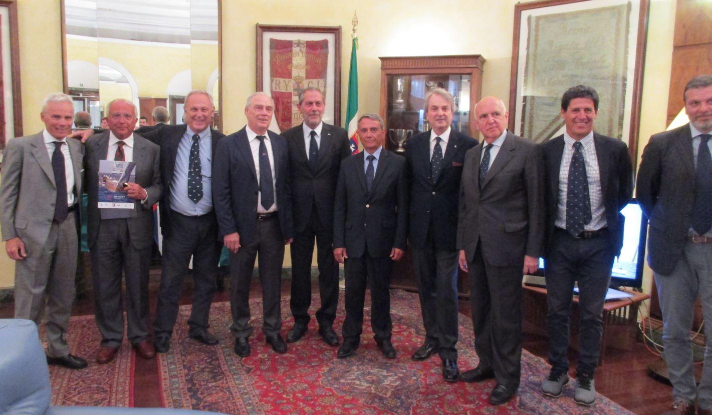 I partecipanti alla presentazione della Coppa Italia della Vela d'Altura al Reale Circolo Tevere Remo
