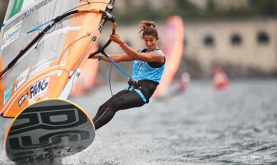 Quarto giorno di regate a Torbole sul Lago di Garda per il Mondiale del Windsurf olimpico RS:X