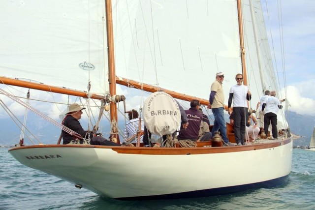 The 1923 Camper & Nicholsons 'Barbara' wins the 2019 cup for vintage yachts