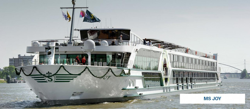 Hotelschiffe von VIVA RIVERSIDE liegen im Sommer in vier Häfen