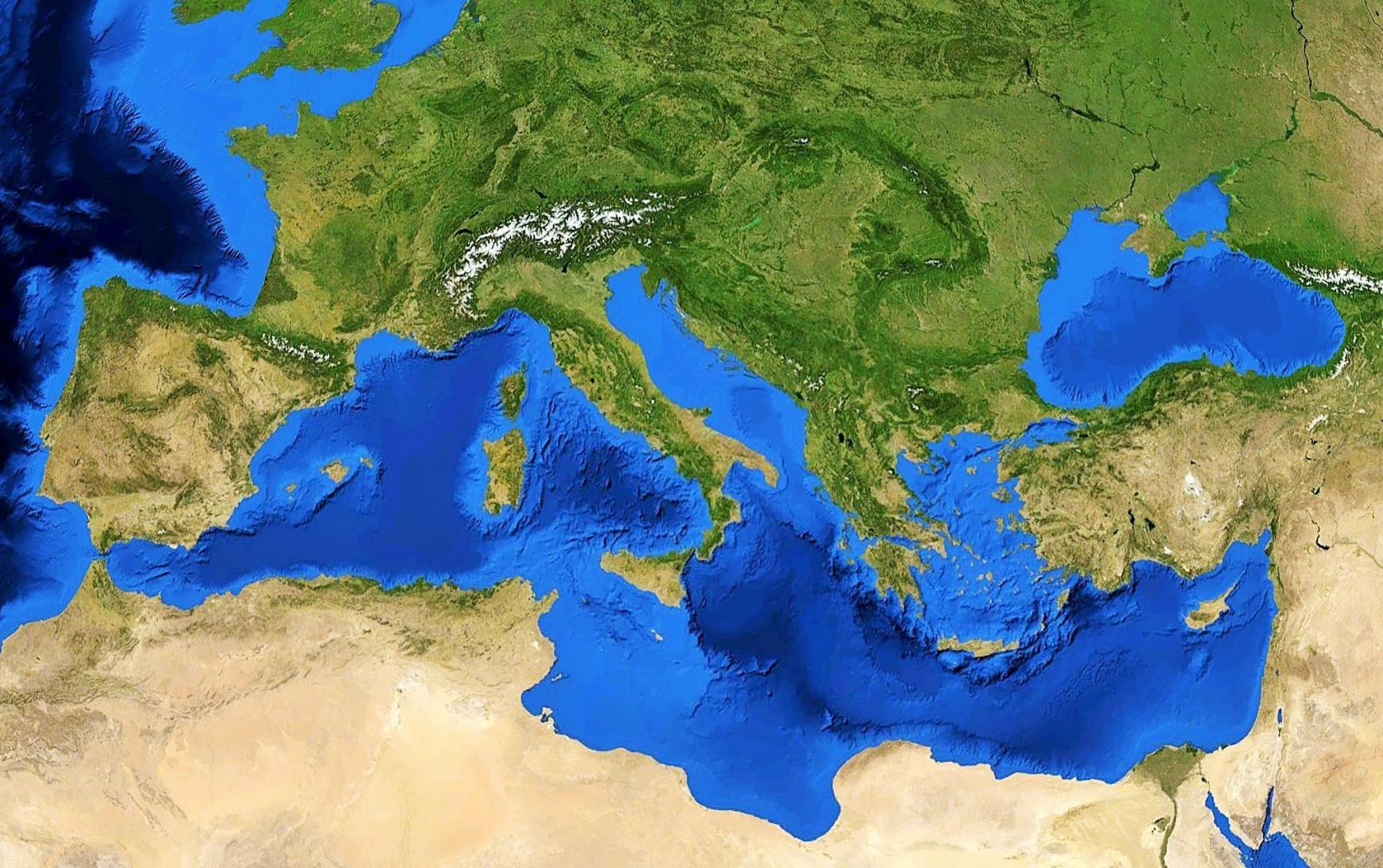 Il Mediterraneo fotografato dai satelliti