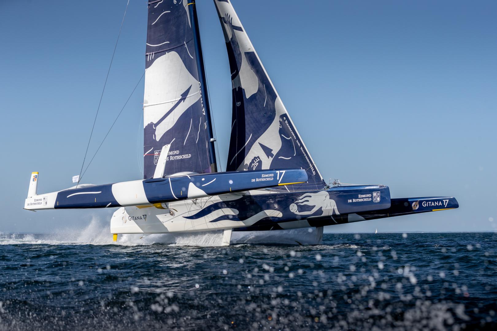 The Maxi Edmond de Rothschild takes the win in the Drheam Cup