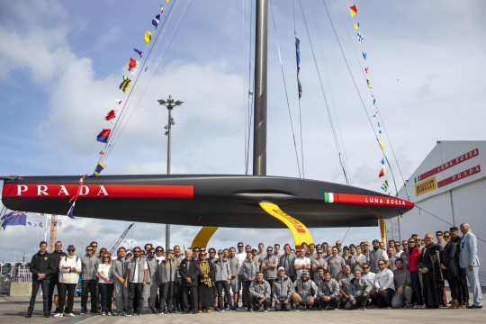 Luna Rossa Prada Pirelli team