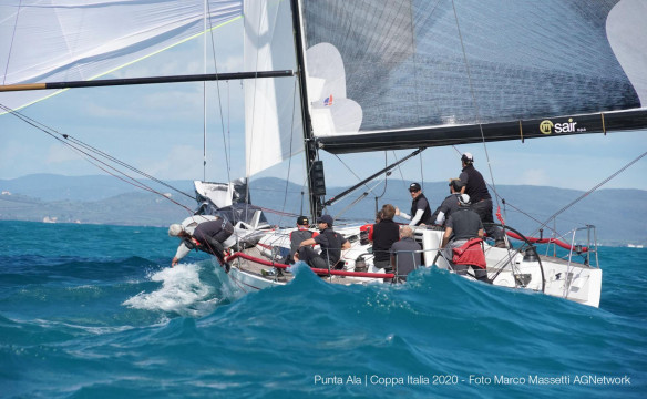 Allo Yacht Club Punta Ala va in scena la vela d’altura