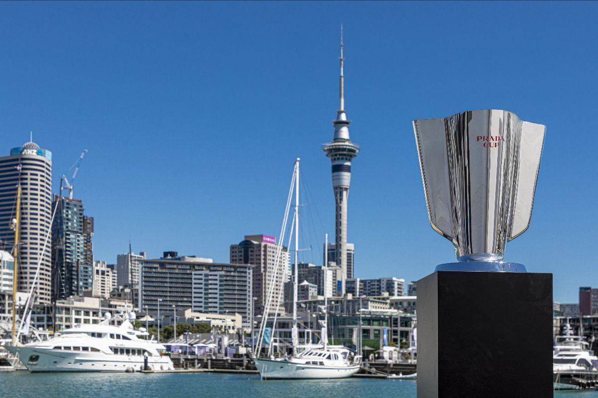 La Prada Cup arriva a Venezia con il trofeo vinto a Auckland