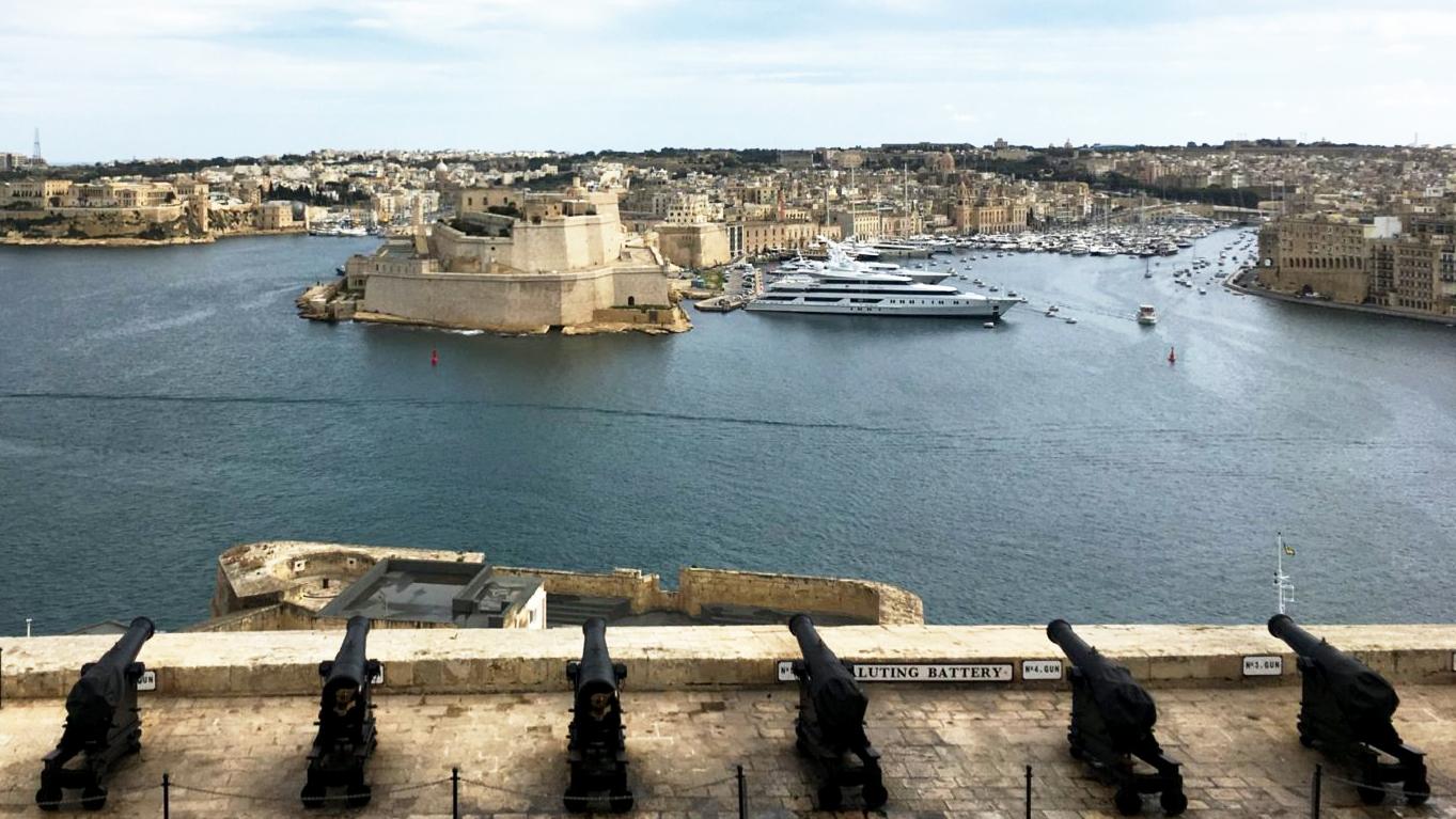 Megayacht a Malta, repertorio PressMare