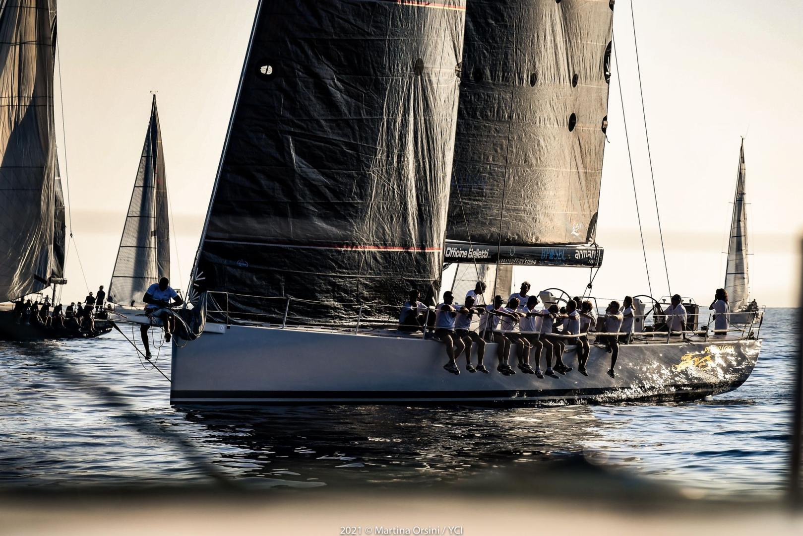 Pendragon e il Lightbay Sailing Team secondi assoluti nella Genova-Sanremo, prologo della Giraglia Rolex Cup 2021