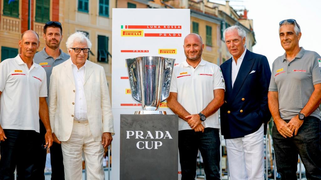 Luna Rossa and the Prada Cup guest stars in the square of Portofino