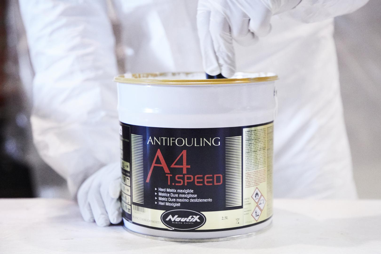 Figaro fleet uses their PE primer combined with A4T Speed antifouling 