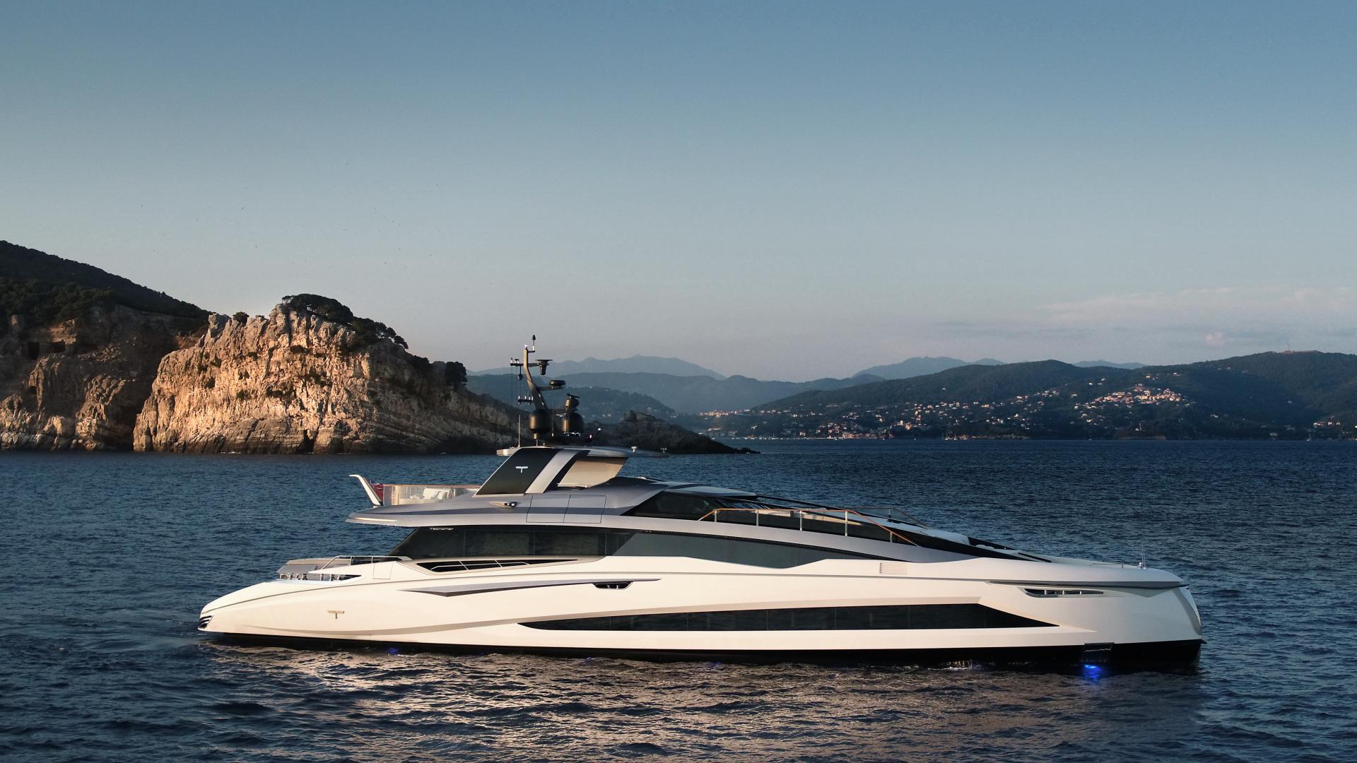 Tecnomar: delivery of the new EVO120 motor yacht