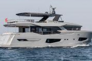 Numarine launched the first 37XP, ready for Cannes Yatching Festival