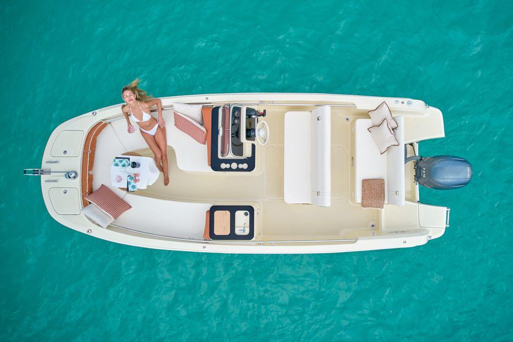 World debut of the first Capoforte model at Cannes Yachting Festival