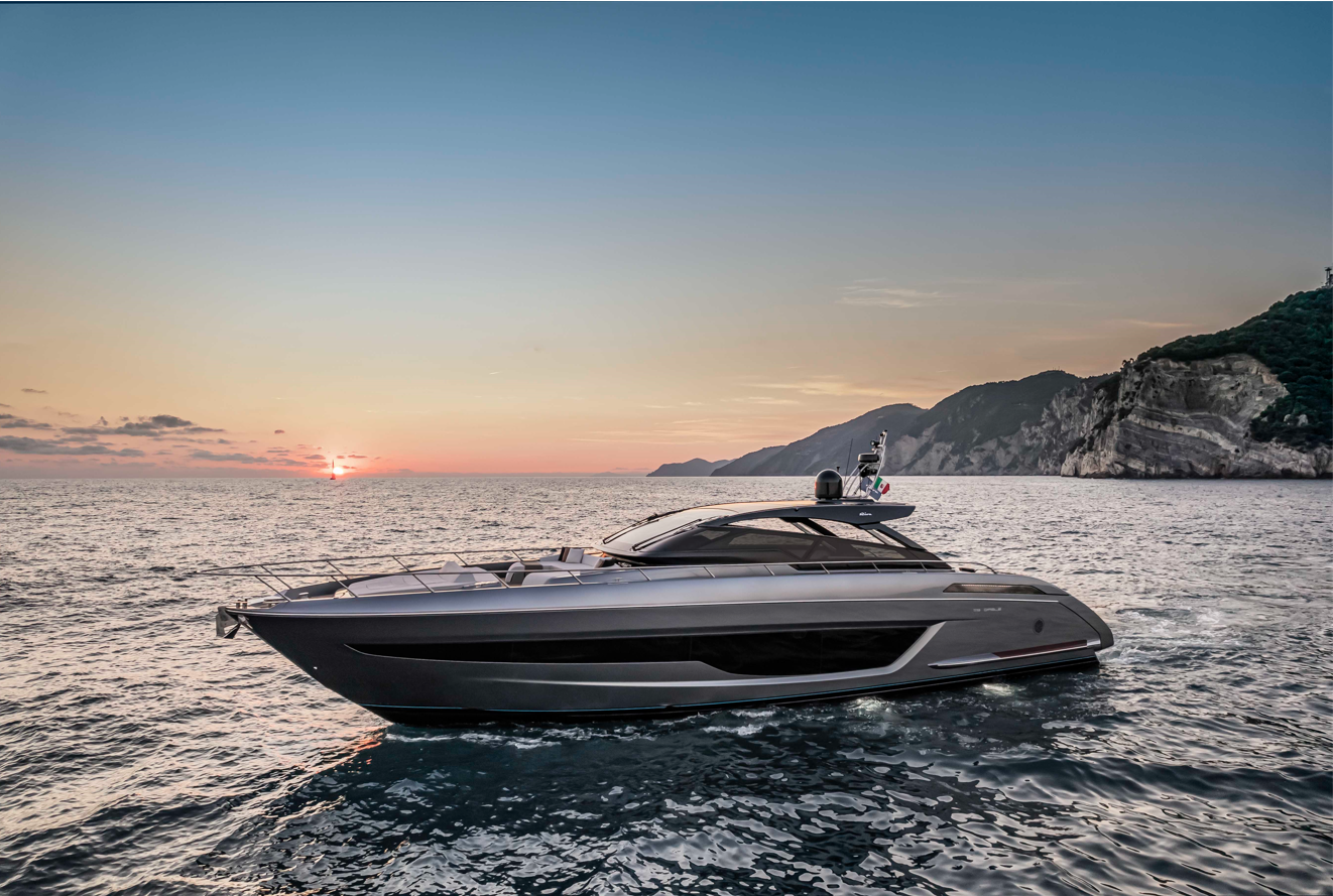 Presented at the Cannes Yachting Festival, new Riva 68’ Diable