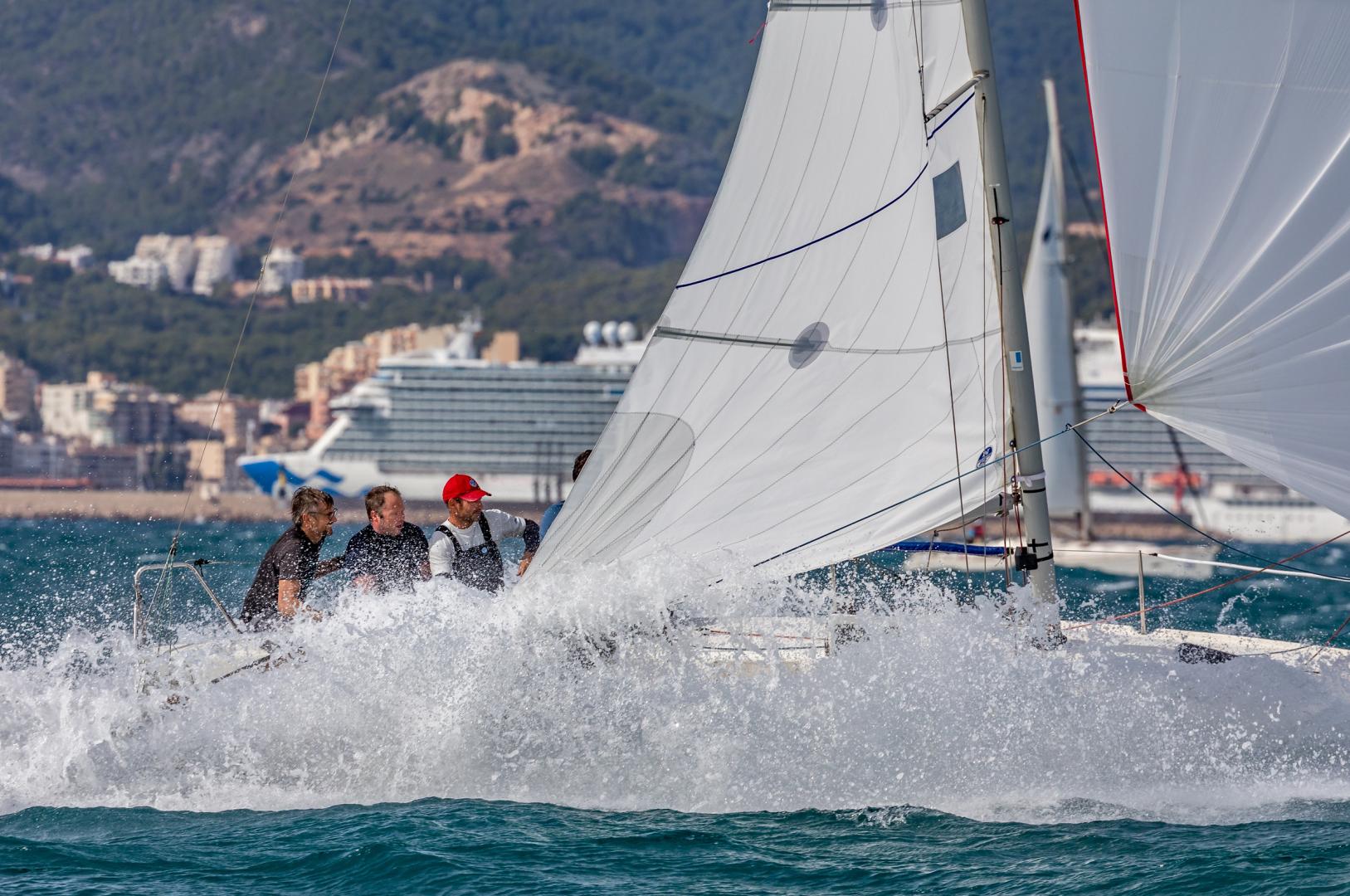 No tricks as bay of Palma delivers strong breeze for PalmaVela finale