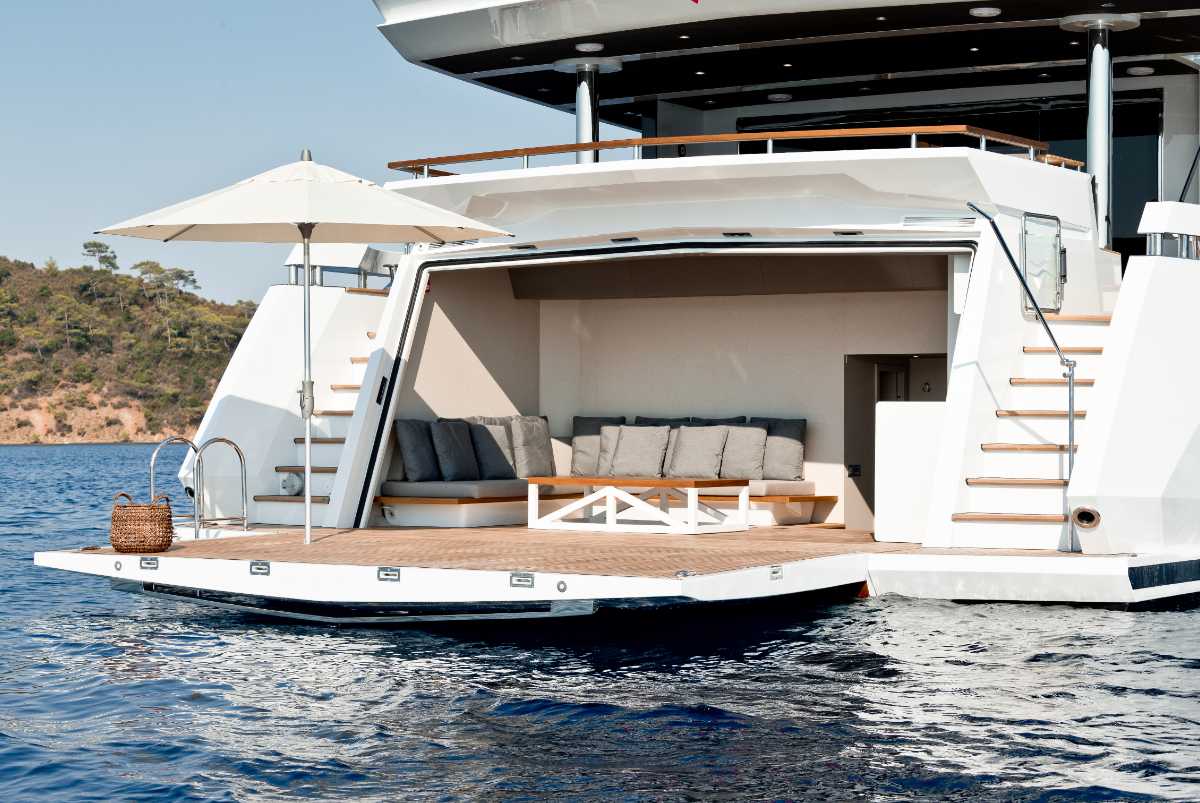 Numarine sells a new 37XP superyacht with Hot Lab interior decoration
