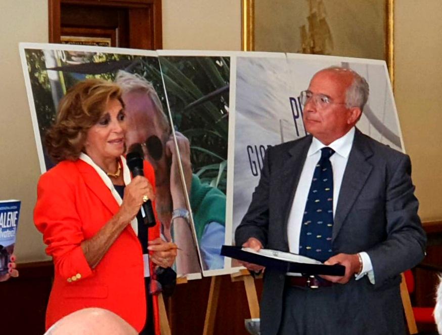 La presidente di Marevivo Rosalba Giugni con il comandante Daniele Busetto al Premio Carlo Marincovich
