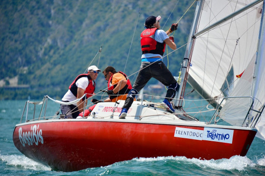 Centomiglia a Desenzano, Mini Altura a Gargnano per la vela globale del Garda