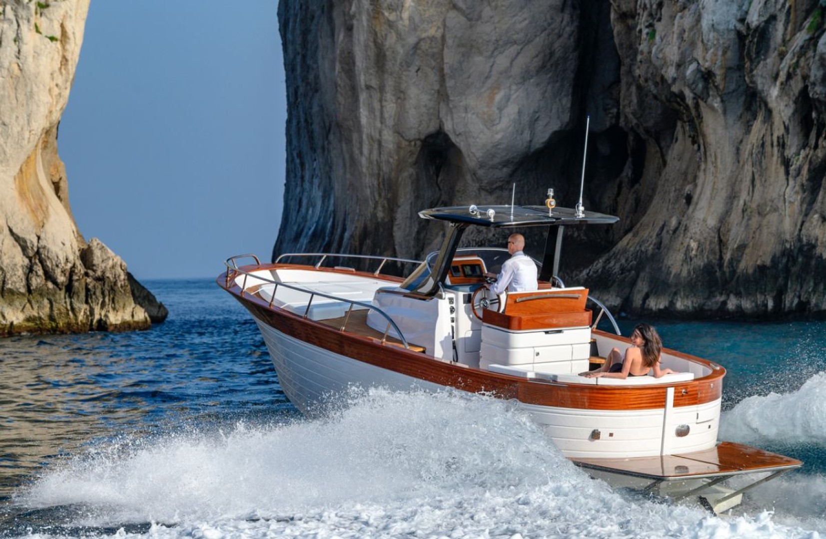 Gozzi Mimì al Croatia Boat Show con due modelli walkaround