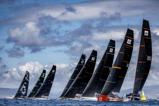 52 Super Series Green for go in Galicia