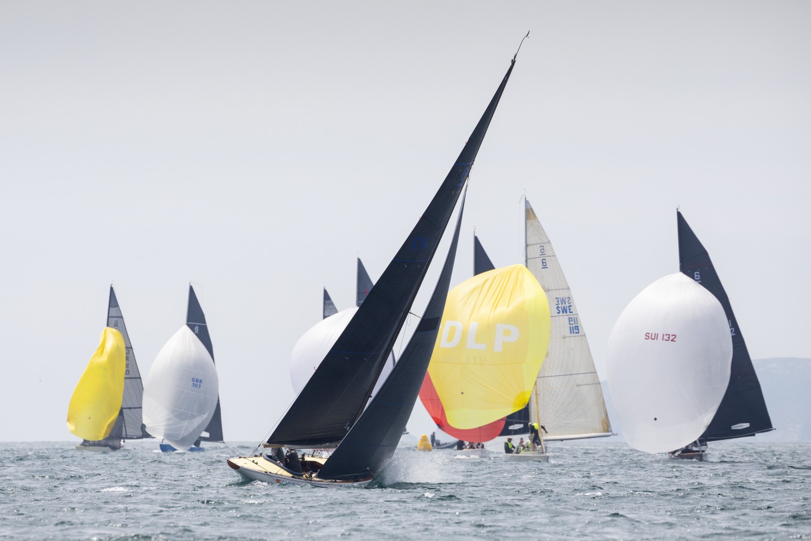 Bribon 500 and Momo dominate day one of the Xacobeo 6mR Worlds