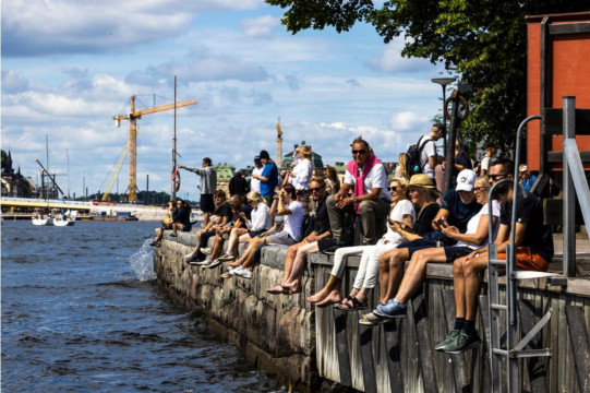 Photo of Gotland Runt spectators by Henrik Trygg
