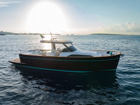 The new Apreamare Gozzo 45 at the Cannes Yachting Festival