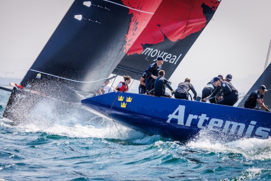 Poons’ Charisma takes the lead at the 44Cup Oman
