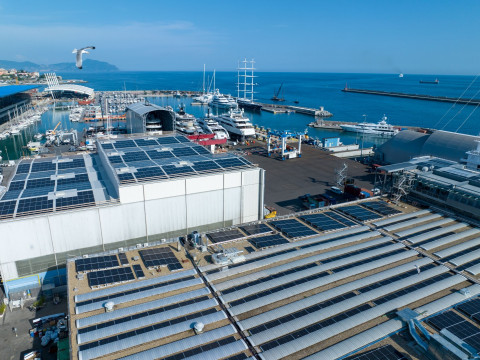Amico & Co: entra in funzione il nuovo impianto fotovoltaico