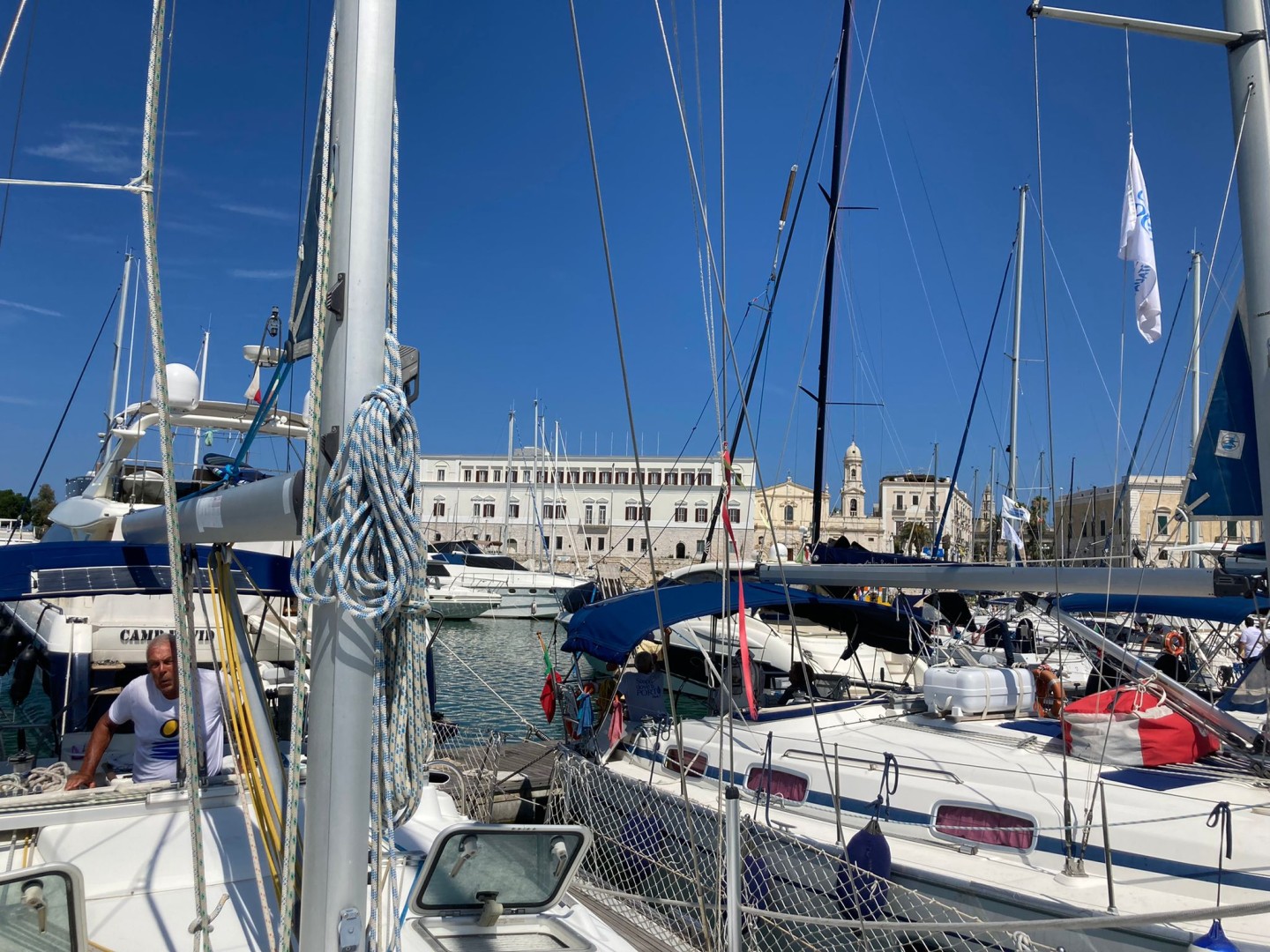 Al porto turistico di Trani arriva la flotta di Appuntamento in Adriatico